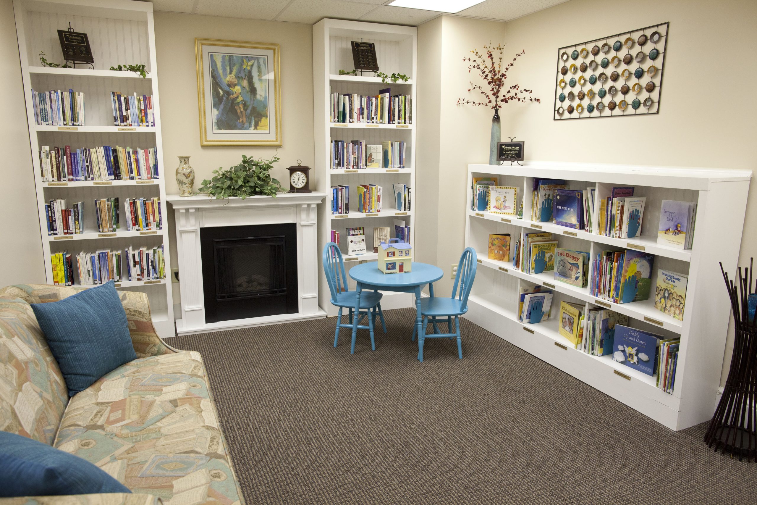 The Lending Library The Michael and Jane Rice Lending Library boasts a very extensive collection of resources pertaining to grief and loss. From CDs and DVDs to books and magazines to classroom teaching units, the public is welcome to sign out materials for two weeks at a time. The fireplace and comfortable sofa call everyone’s name to curl up and read one of the many wonderful books on the shelf!